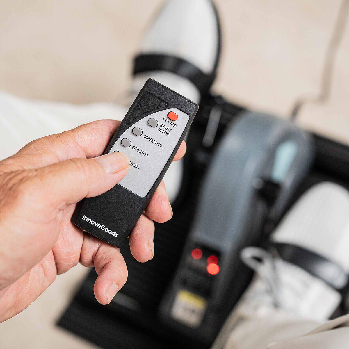 Velora 3000 Pro – Pedaleador Eléctrico 2 en 1 para Piernas y Brazos (InnovaGoods)